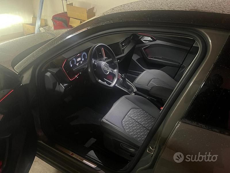 Usata Audi A1 207 CV (152 kW) 2023 Grigio SUV