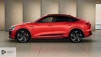 Usata Audi Q8 Sportback e-tron Comfort 369 kW (503 CV) 2024 Rosso SUV