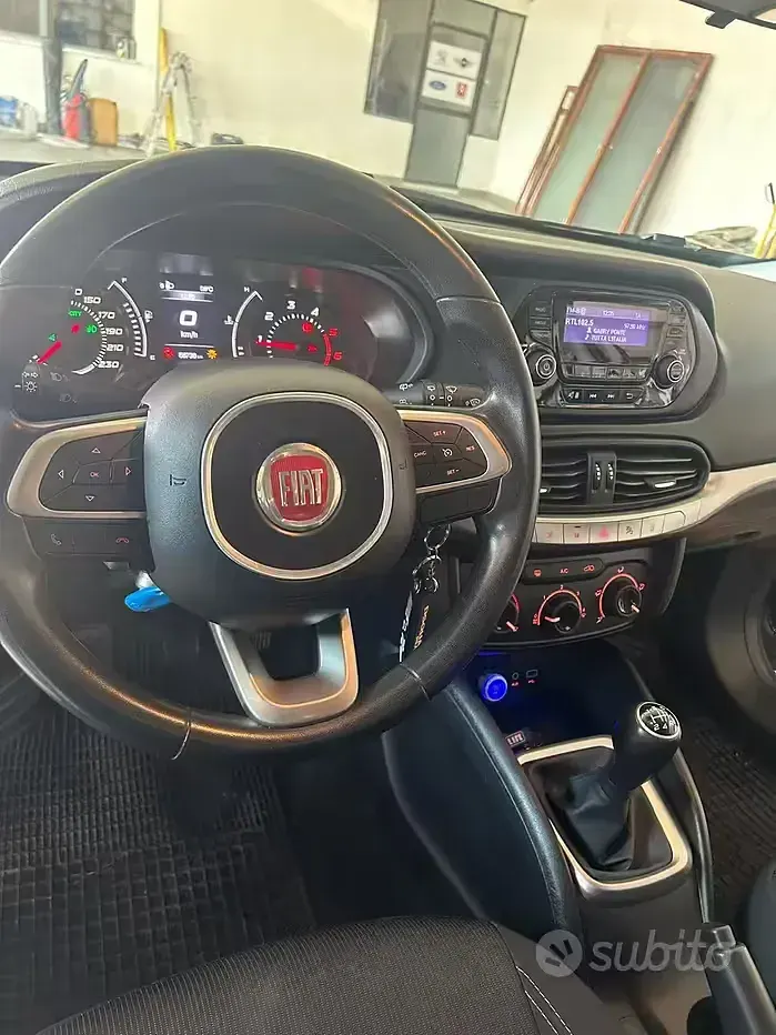 Usata Fiat Tipo 95 CV (69 kW) 2018 Nero Berlina