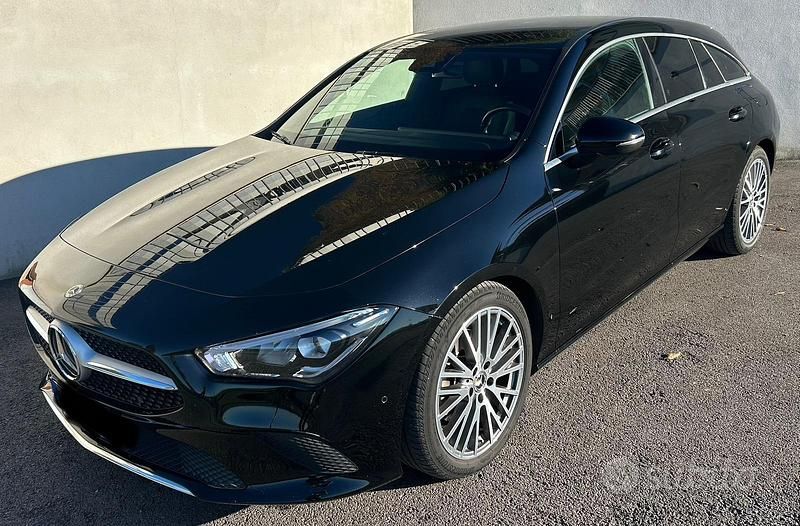 Usata Mercedes CLA200 Shooting Brake Executive 150 CV (110 kW) 2020 Nero Station wagon