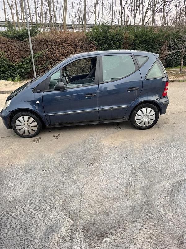 Usata Mercedes A140 Classic 81 CV (59 kW) 2003 Blu Berlina