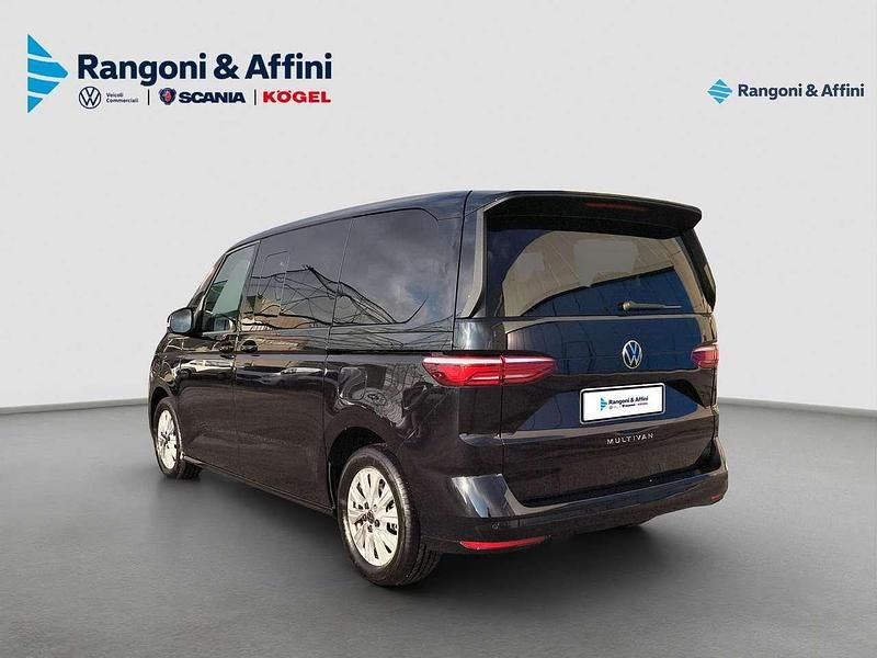 Usata VW Multivan 150 CV (110 kW) 2025 Nero Furgone
