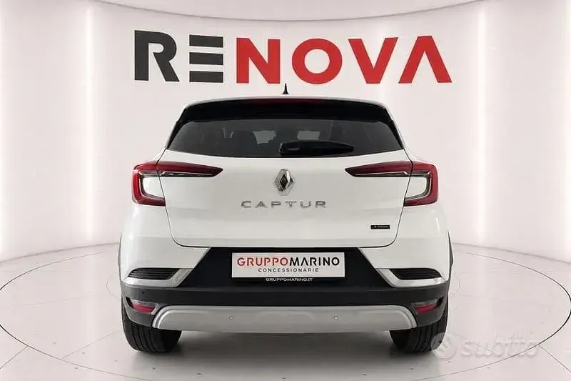 Usata Renault Captur Techno 143 CV (105 kW) 2023 Bianco SUV