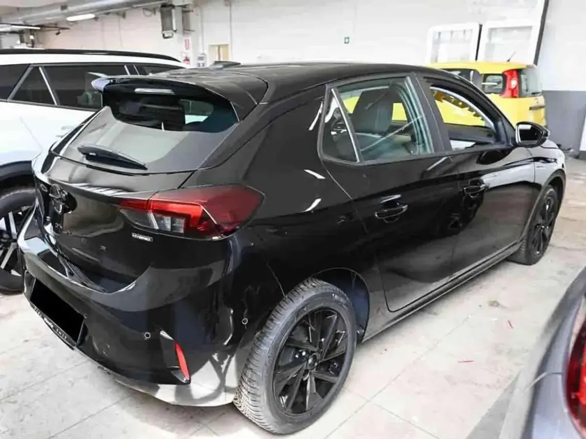 Nuova Opel Corsa 101 CV (74 kW) 2026 Nero Utilitaria
