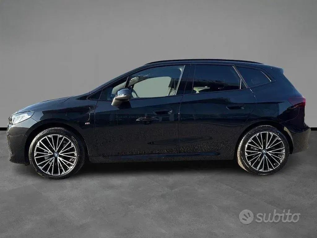 Usata BMW 225 Active Tourer M Sport 136 CV (100 kW) 2025 Nero / metallizzato Monovolume