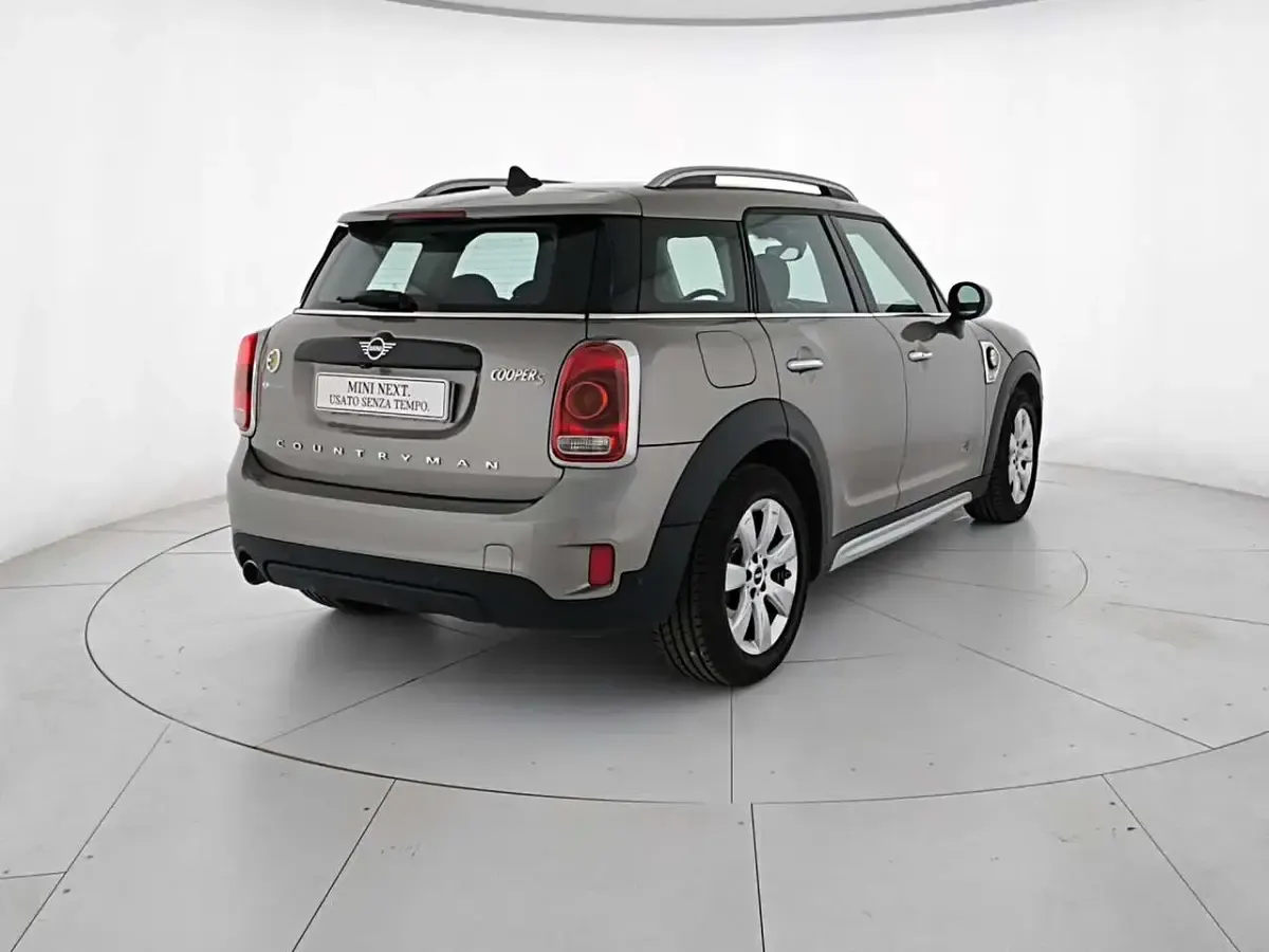 Usata Mini Cooper S Countryman Business 136 CV (100 kW) 2019 Melting silver SUV