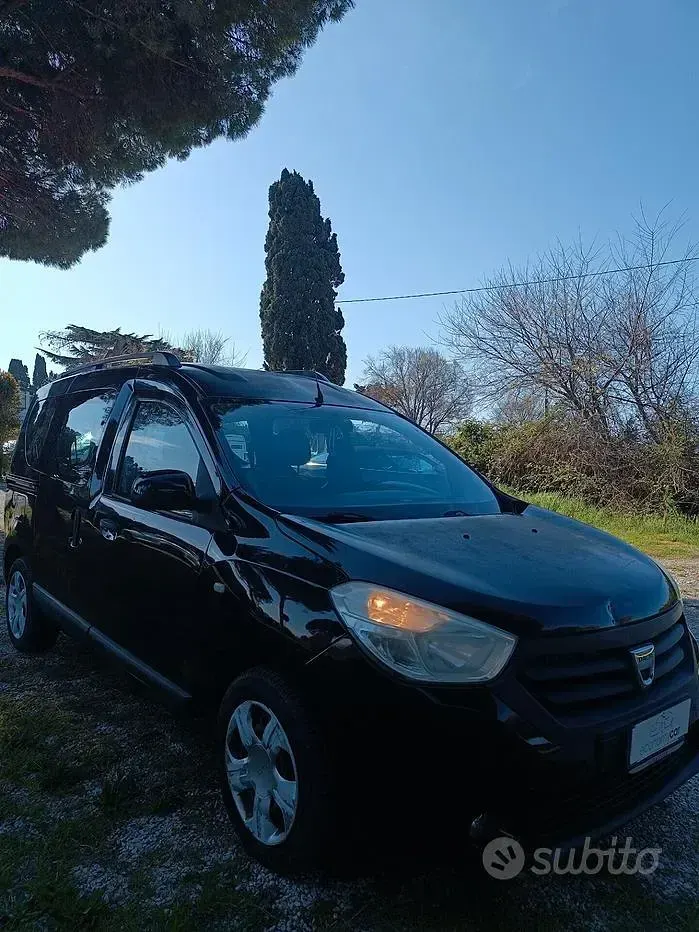 Usata Dacia Dokker 90 CV (66 kW) 2013 Nero Monovolume