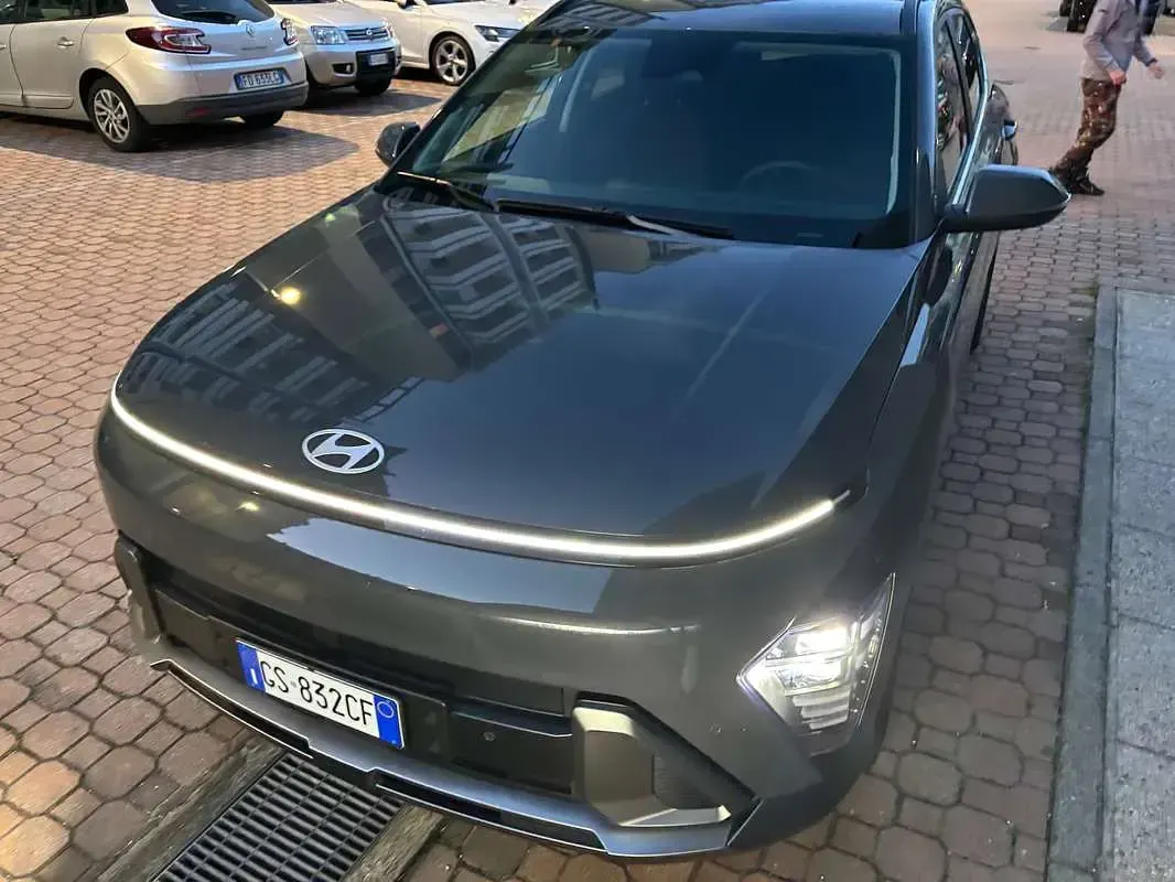 Usata Hyundai Kona 105 CV (77 kW) 2024 Grigio SUV