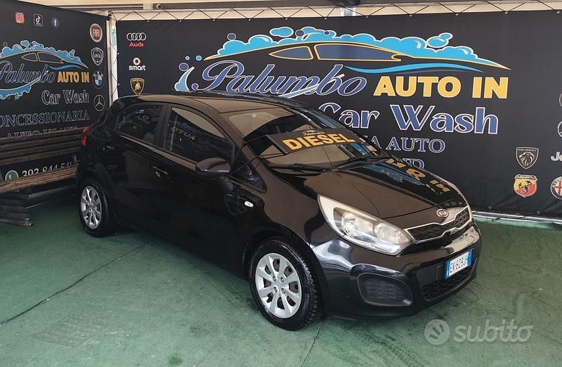 Usata Kia Rio EX 75 CV (55 kW) 2013 Nero Berlina