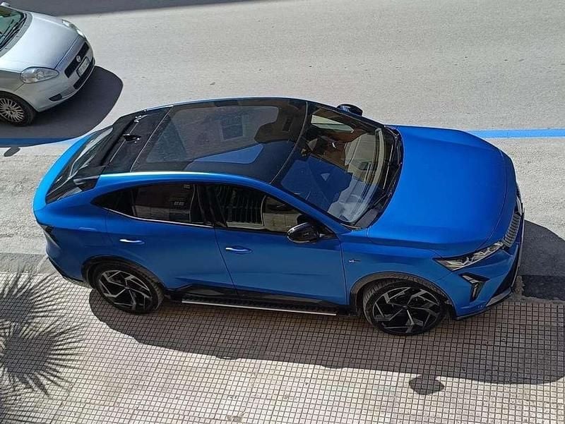 Usata Renault Rafale 300 CV (220 kW) 2024 Blu/azzurro SUV