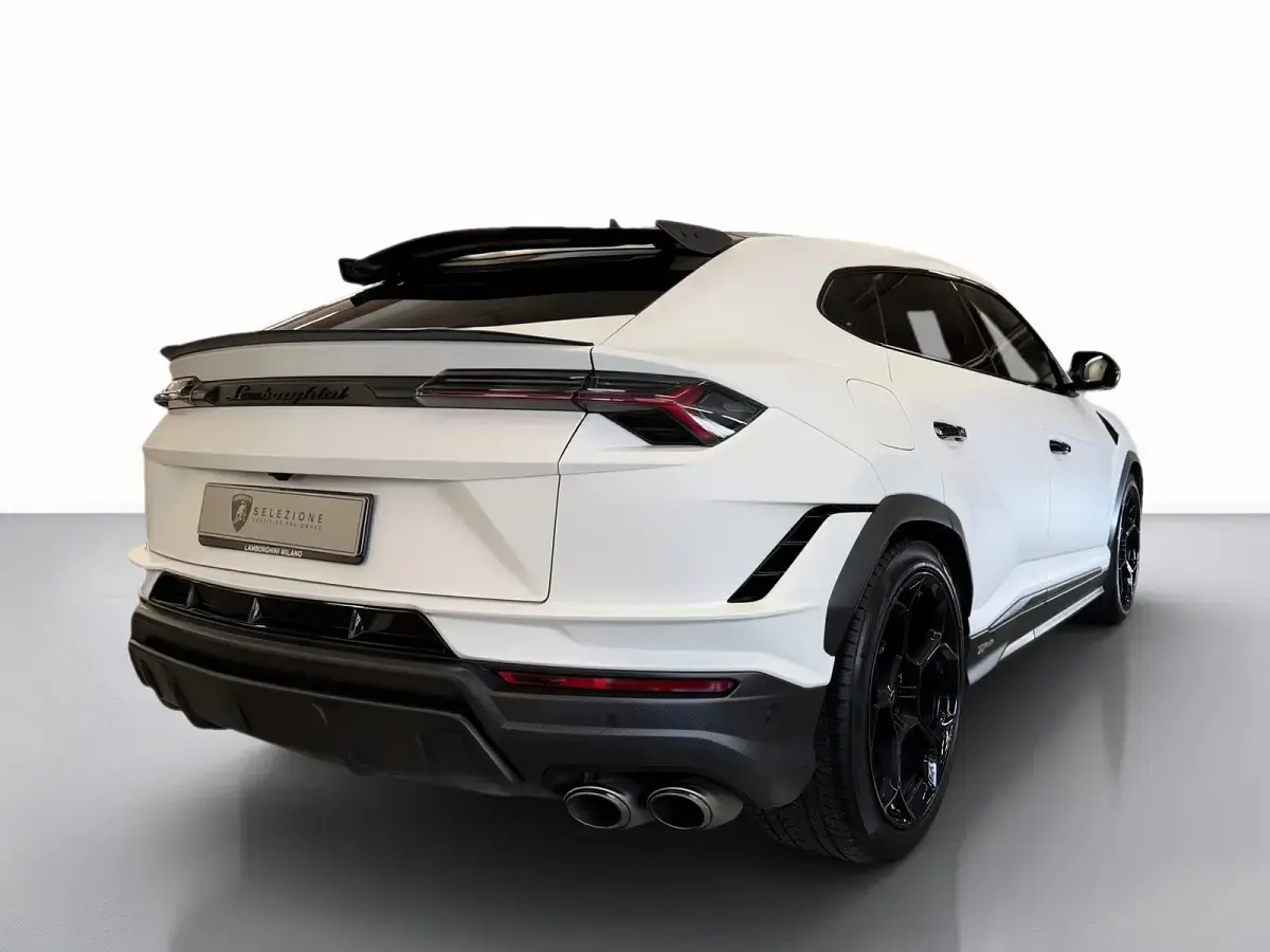 Usata Lamborghini Urus 2024 New bianco monocerus matt SUV