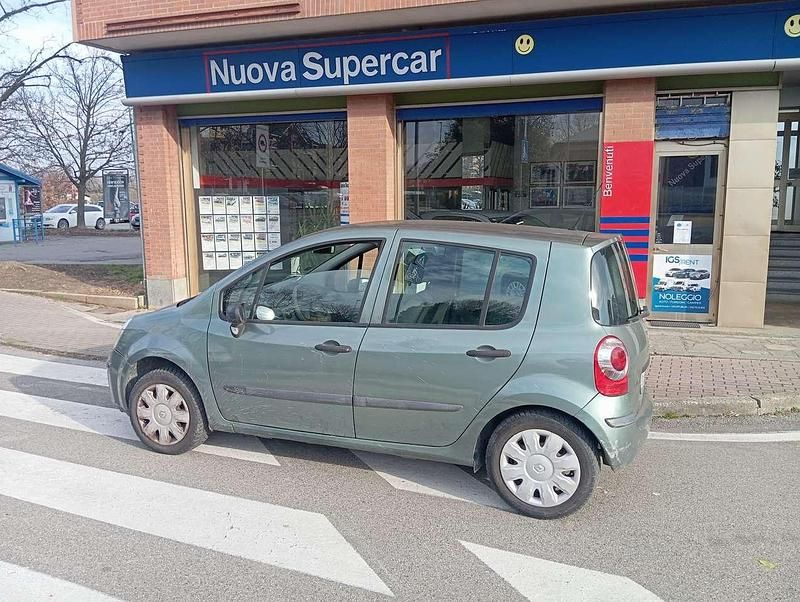 Usata Renault Modus 98 CV (72 kW) 2007 Verde Monovolume