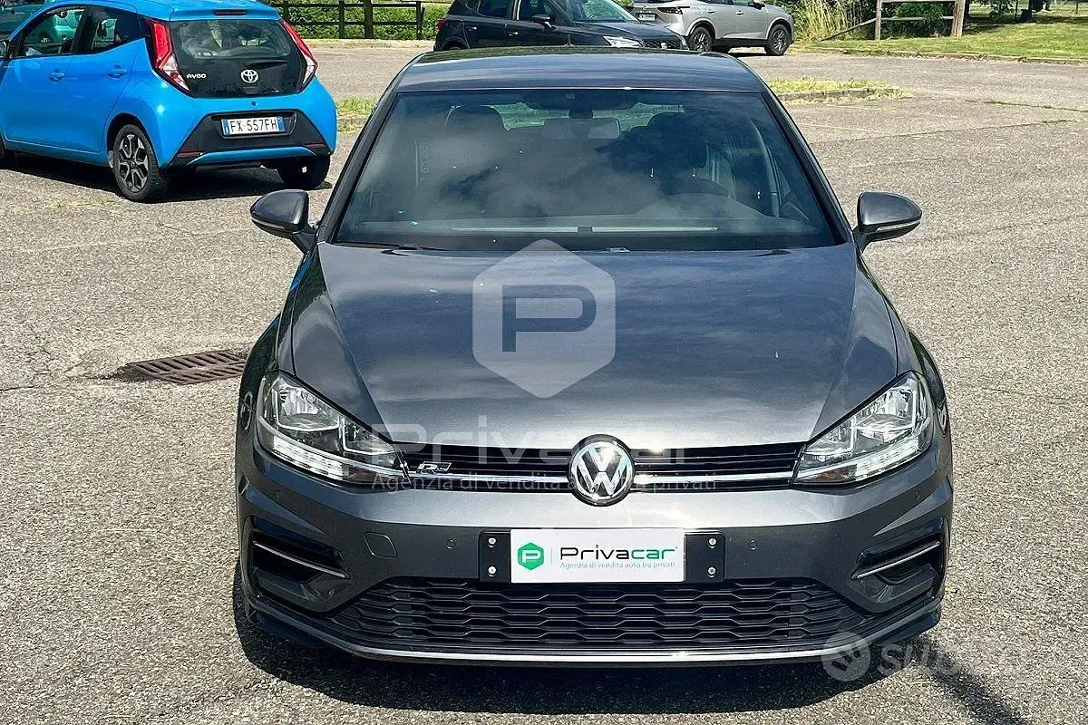 Usata VW Golf VII Trendline 116 CV (85 kW) 2019 Grigio Utilitaria