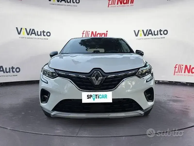 Usata Renault Captur Techno 143 CV (105 kW) 2023 Bianco SUV