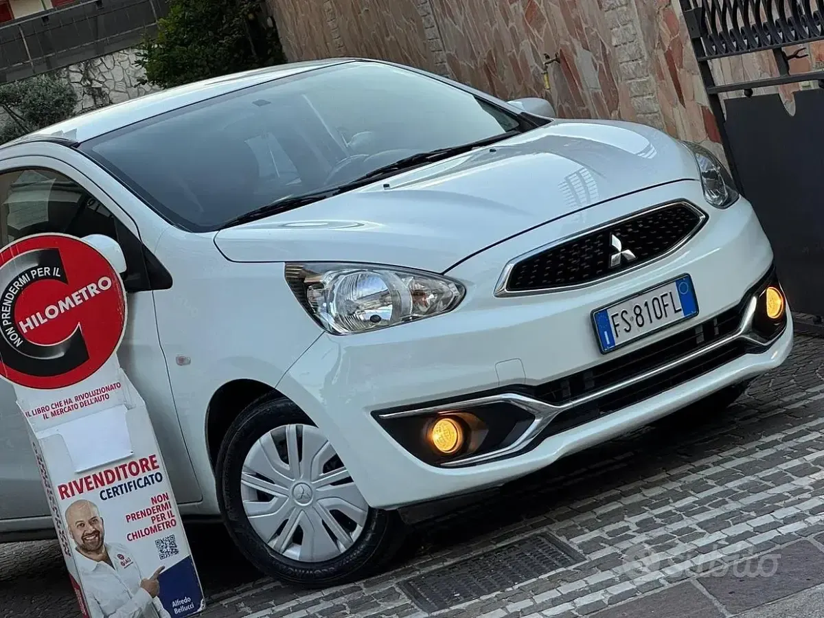Usata Mitsubishi Space Star Intense 71 CV (52 kW) 2018 Bianco Utilitaria