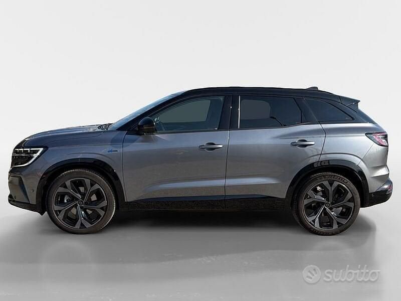 Usado Renault Austral Iconic 200 CV (147 kW) 2023 Gris SUV