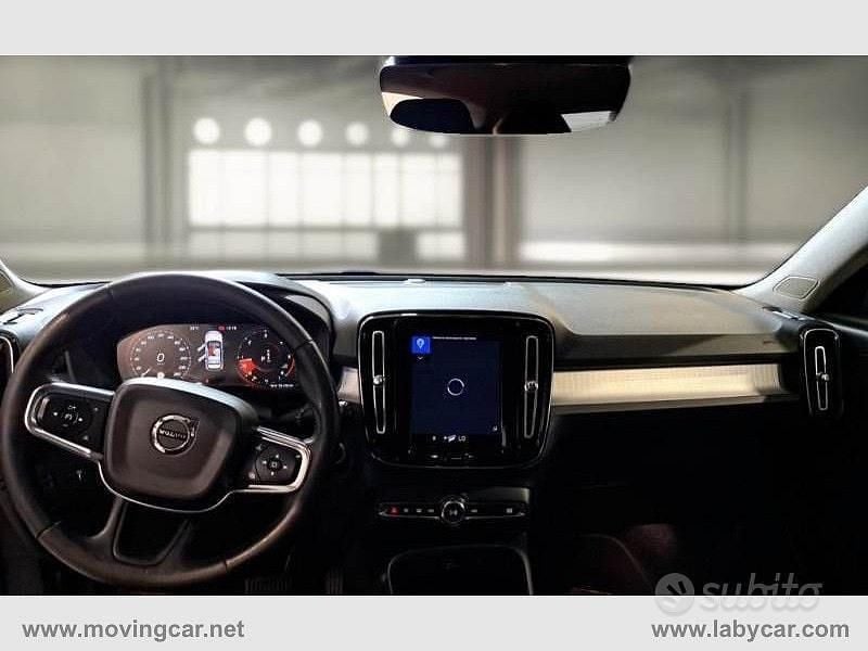 Usata Volvo XC40 Momentum 149 CV (109 kW) 2020 SUV