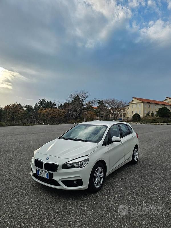 Usata BMW 216 Active Tourer Advantage 115 CV (84 kW) 2016 Bianco Monovolume