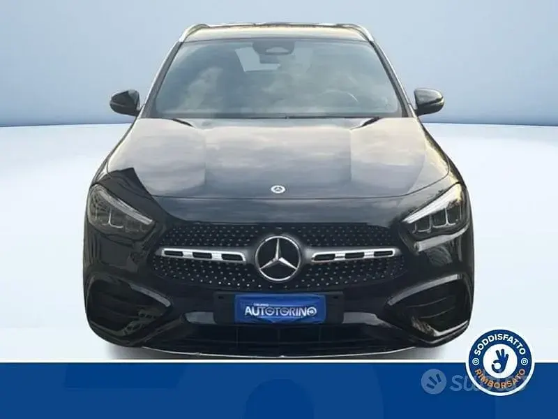 Usata Mercedes GLA180 AMG line 116 CV (85 kW) 2025 Nero SUV