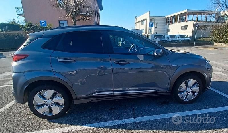 Usata Hyundai Kona XPrime 50 kW (68 CV) 2021 Grigio SUV