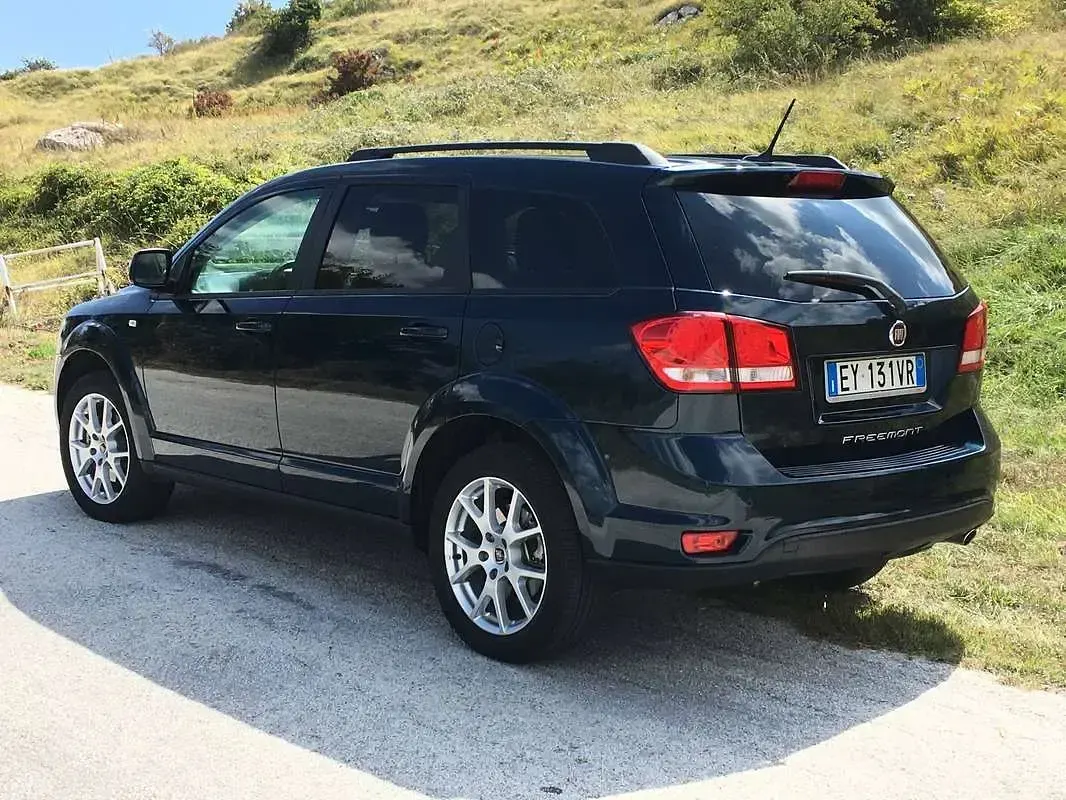 Usata Fiat Freemont Urban 140 CV (102 kW) 2015 Bluazzurro SUV