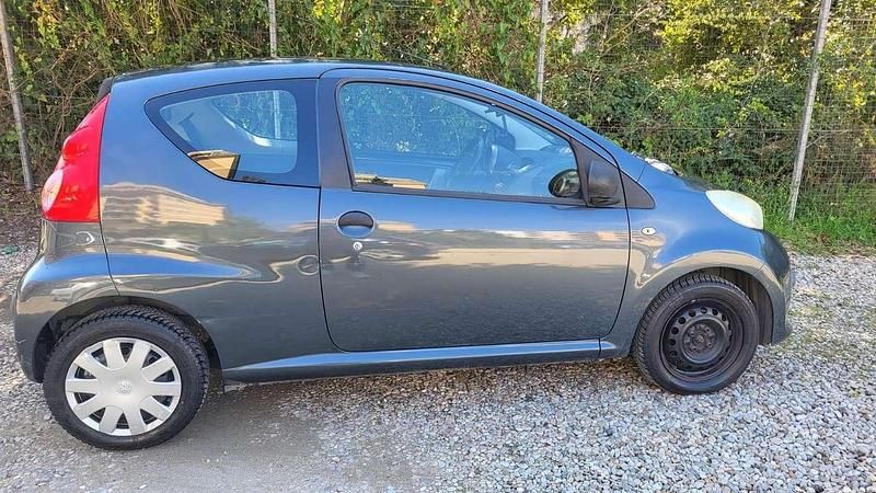 Usata Peugeot 107 68 CV (50 kW) 2007 Utilitaria