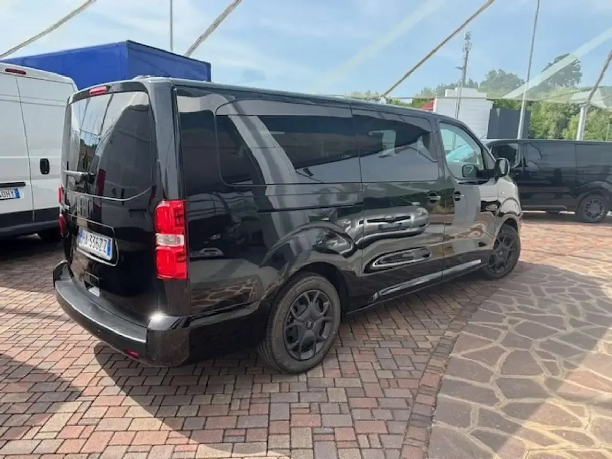 Usata Fiat Ulysse 130 kW (177 CV) 2025 Nero Monovolume