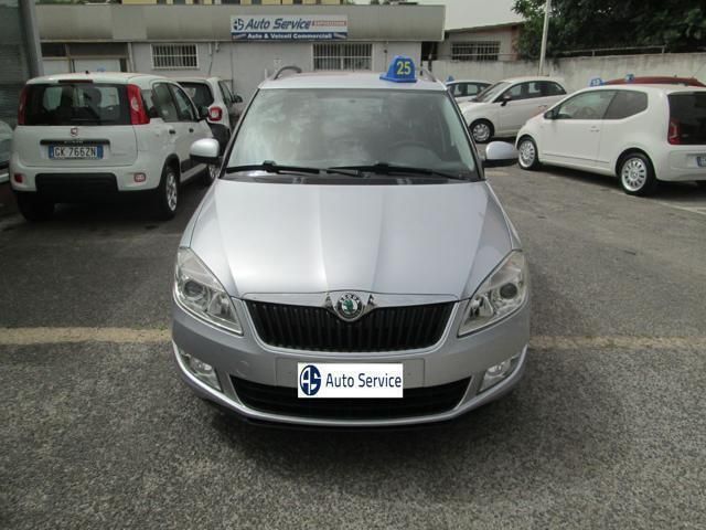 Argento metallizzato Usata 2012 Skoda Fabia Monte Carlo Due volumi | 4900 € (Super prezzo) - Immagine 1/4