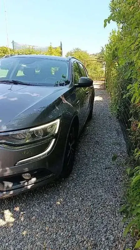 Usata Renault Talisman Zen 110 CV (80 kW) 2018 Grigio Station wagon