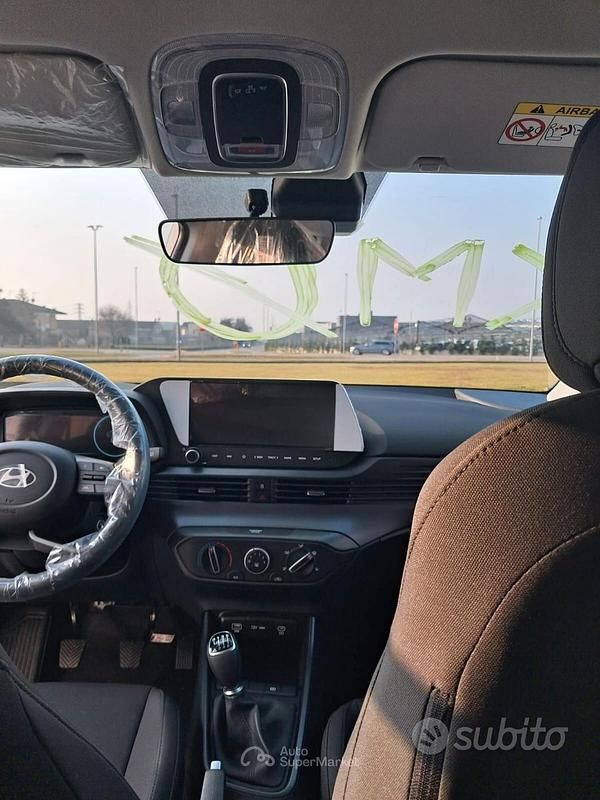 Nuova Hyundai i20 101 CV (74 kW) 2026 Utilitaria