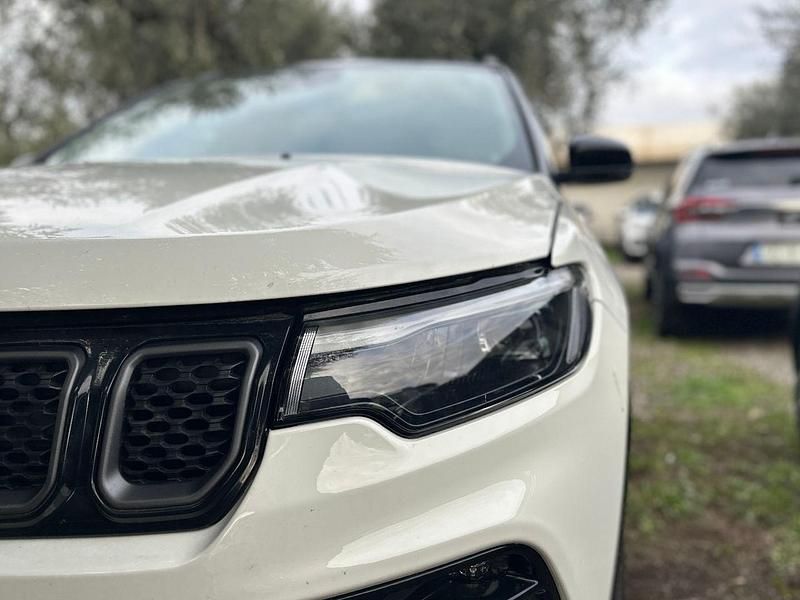 Usata Jeep Compass Summit 131 CV (96 kW) 2025 Bianco SUV
