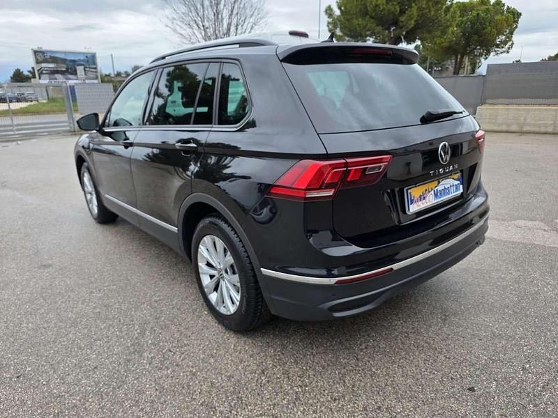 Usata VW Tiguan Life 150 CV (110 kW) 2021 Nero SUV