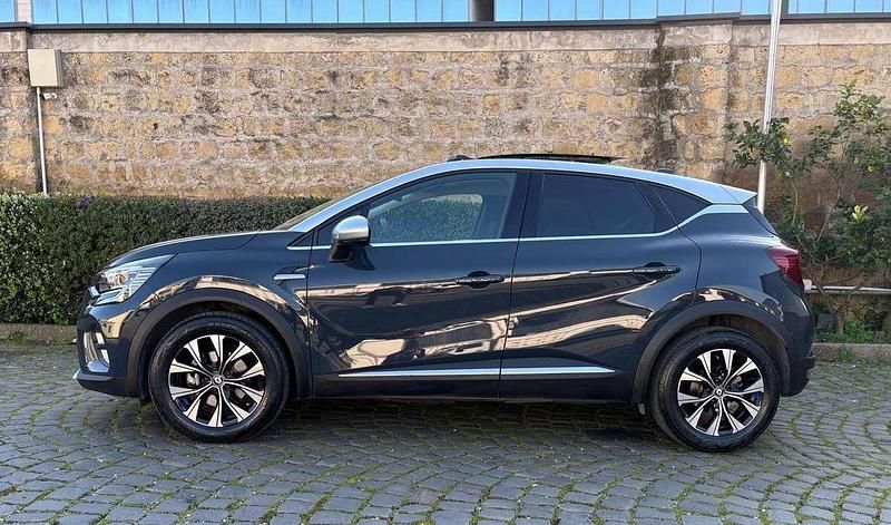 Usata Renault Captur Techno 94 CV (69 kW) 2023 Blu marine SUV
