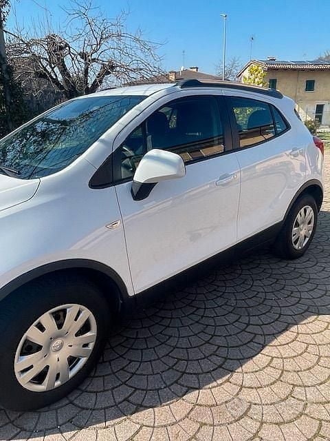 Usata Opel Mokka 116 CV (85 kW) 2013 Bianco SUV