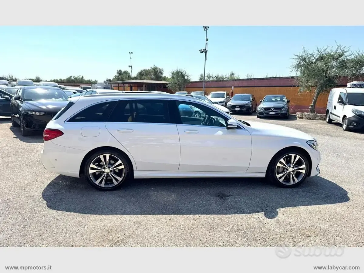 Usata Mercedes C250 Premium 204 CV (150 kW) 2018 Bianco Station wagon