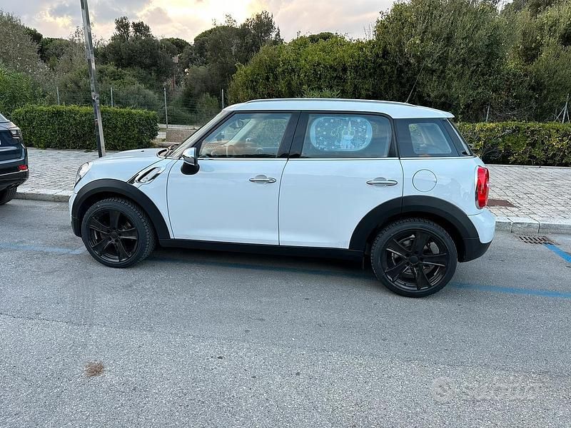 Bianco Usata 2014 Mini One D Countryman SUV | 10.000 € (Ottimo prezzo) - Immagine 1/4