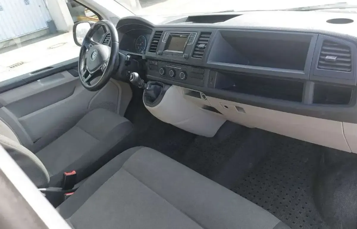 Usata VW Transporter 105 CV (77 kW) 2019 Argento Furgone