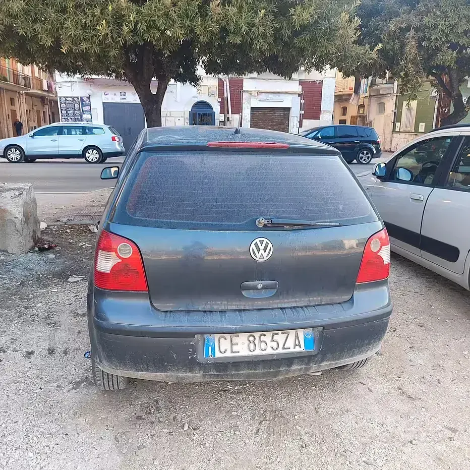 Usata VW Polo 75 CV (55 kW) 2003 Bluazzurro Berlina