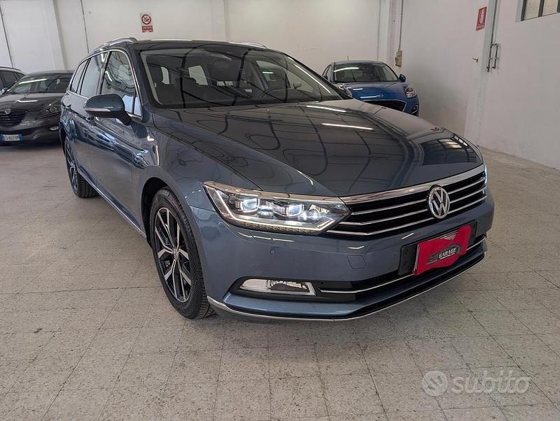 Usata VW Passat Highline 150 CV (110 kW) 2016 Blu Station wagon