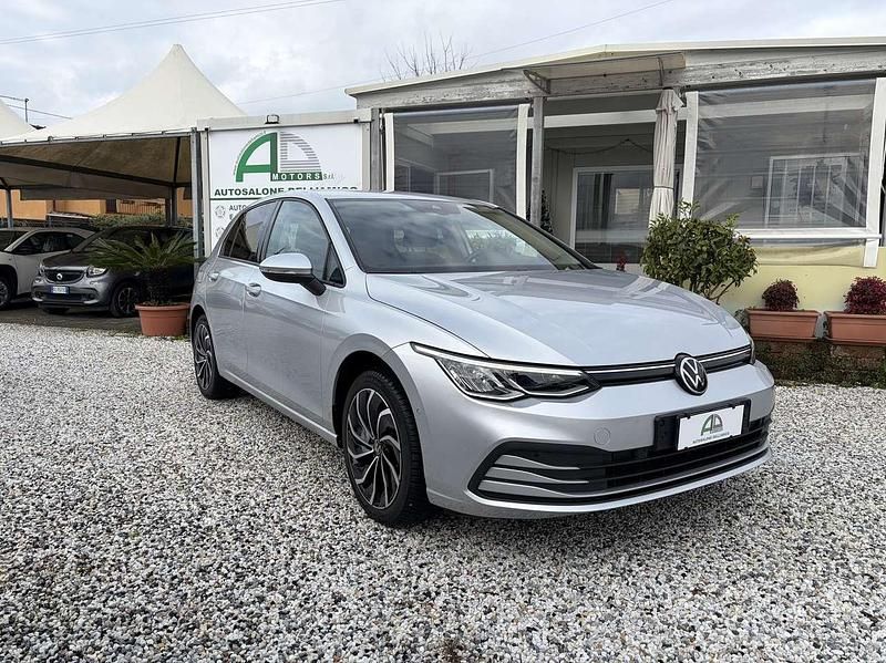 Argento Usata 2020 VW Golf Life Tre volumi | 19.900 € (Buon prezzo) - Immagine 1/4