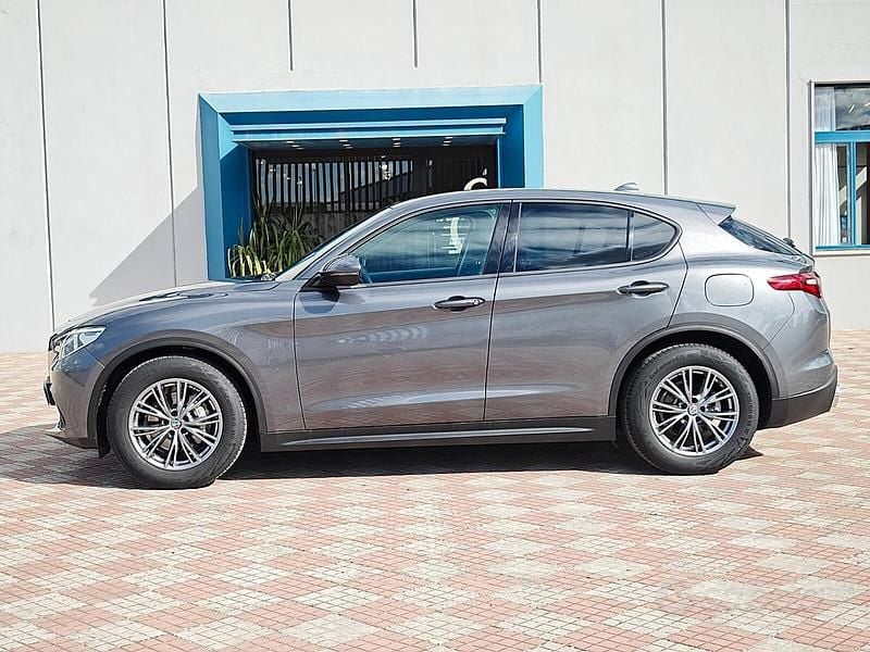 Usata Alfa Romeo Stelvio Business 190 CV (139 kW) 2021 Grigio SUV