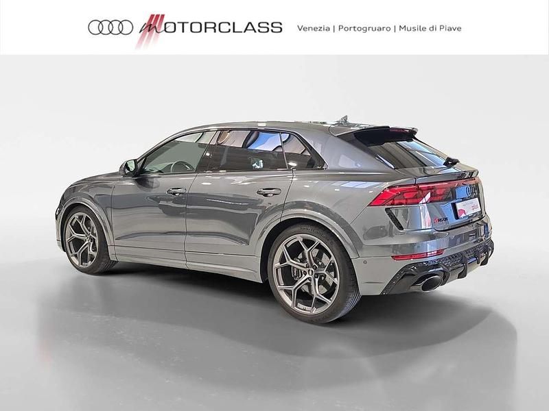 Usata Audi RS Q8 Performance 640 CV (470 kW) 2024 Grigio daytona perlato SUV