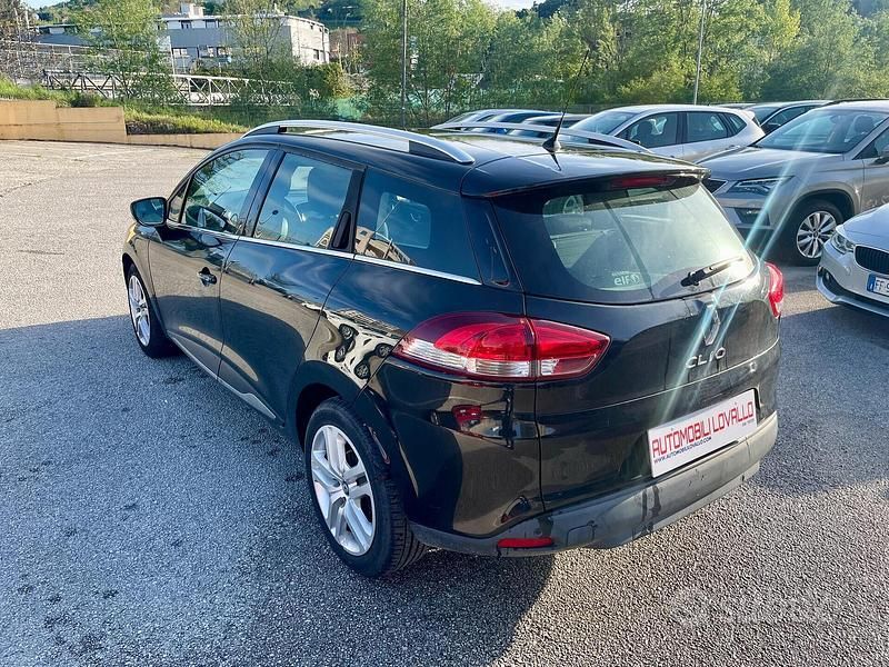 Usata Renault Clio GrandTour 89 CV (65 kW) 2018 Nero Station wagon