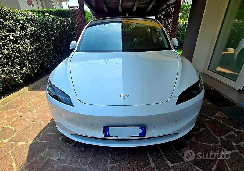 Usata Tesla Model 3 Performance 155 kW (211 CV) 2024 Bianco Berlina