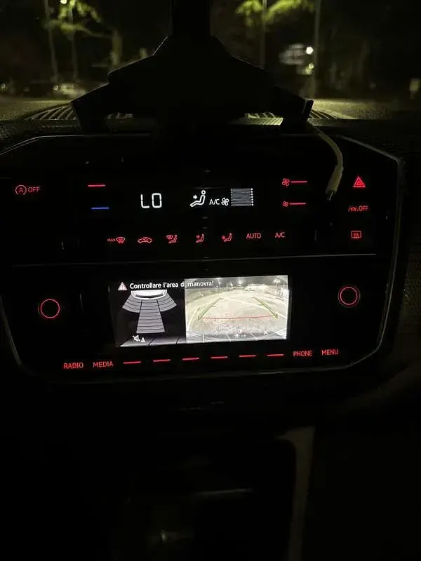 Usata VW up! Sportline 65 CV (47 kW) 2022 Grigio Utilitaria