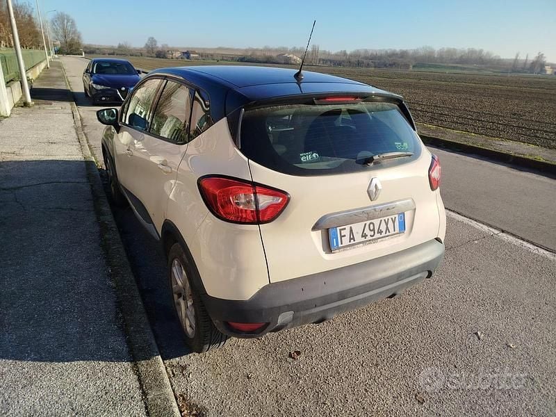 Usata Renault Captur Intens 110 CV (80 kW) 2015 SUV