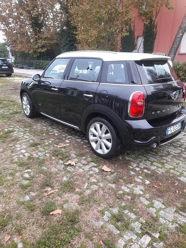 Usata Mini Cooper SD Countryman 142 CV (104 kW) 2017 Nero SUV