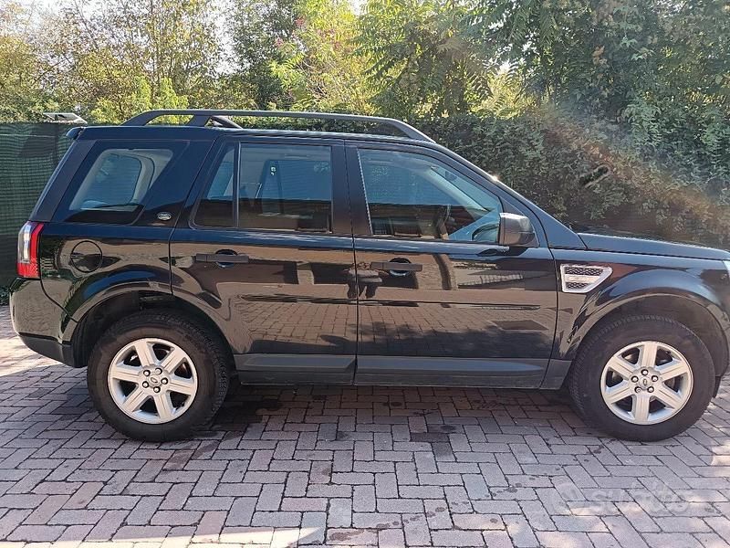 Usata Land Rover Freelander 2 S 150 CV (110 kW) 2011 Nero SUV