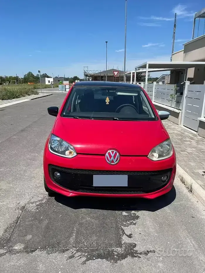 Usata VW up! 60 CV (44 kW) 2016 Rosso Utilitaria