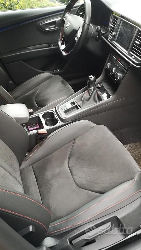 Usata Seat Leon ST FR 131 CV (96 kW) 2020 Grigio Station wagon
